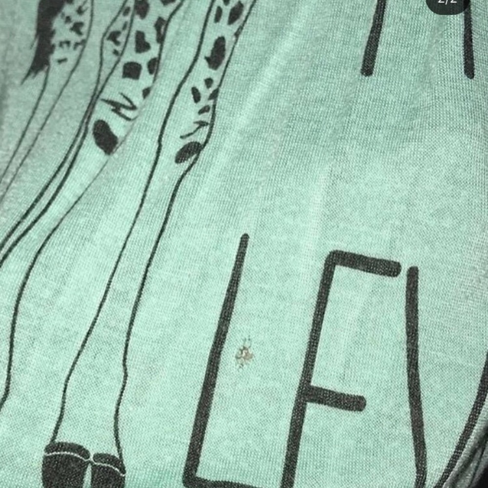T-Shirt - Picture 3 of 3